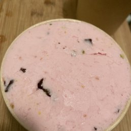 Raspberry Dreams (creamy raspberry gelato, pistachio, dark chocolate drizzle) Raspberry Dreams (creamy raspberry gelato, pistachio, dark chocolate drizzle)