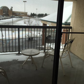 Courtyard Dayton Beavercreek - Love the large balcony. Even in the winter it's nice to have a patio door - Hotels Near Me - Beavercreek, Ohio Courtyard Dayton Beavercreek - Love the large balcony. Even in the winter it's nice to have a patio door - Hotels Near Me - Beavercreek, Ohio