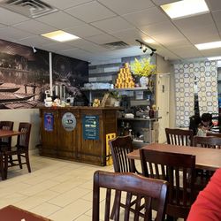 Le's Kitchen - Inside