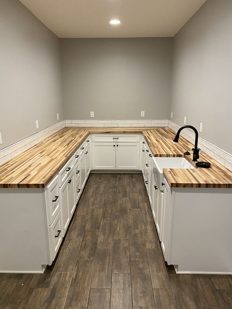 Slide of Andrada Builders