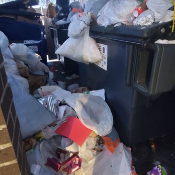 Villas at Auburn - Trash all over the place - Apartments Near Me - Auburn, Washington Villas at Auburn - Trash all over the place - Apartments Near Me - Auburn, Washington