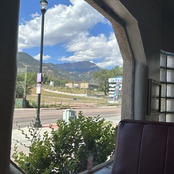 Mo's Diner & Lounge - The view. - Diners Near Me - Manitou Springs, Colorado Mo's Diner & Lounge - The view. - Diners Near Me - Manitou Springs, Colorado