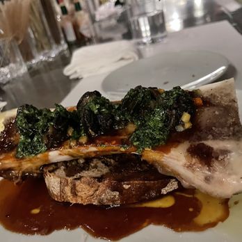 Monarque - Bone marrow with snails - Brasseries Near Me - Montreal, Quebec Monarque - Bone marrow with snails - Brasseries Near Me - Montreal, Quebec