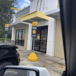Standard McDonald- need to turn from highway