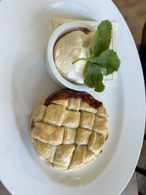 Star Hill Provisions at Maker’s Mark Distillery by null