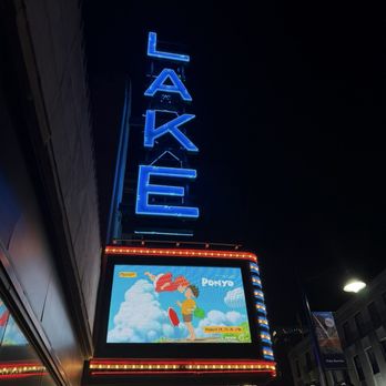 Classic Cinemas Lake XQ - movie sign - Cinema Near Me - Oak Park, Illinois Classic Cinemas Lake XQ - movie sign - Cinema Near Me - Oak Park, Illinois