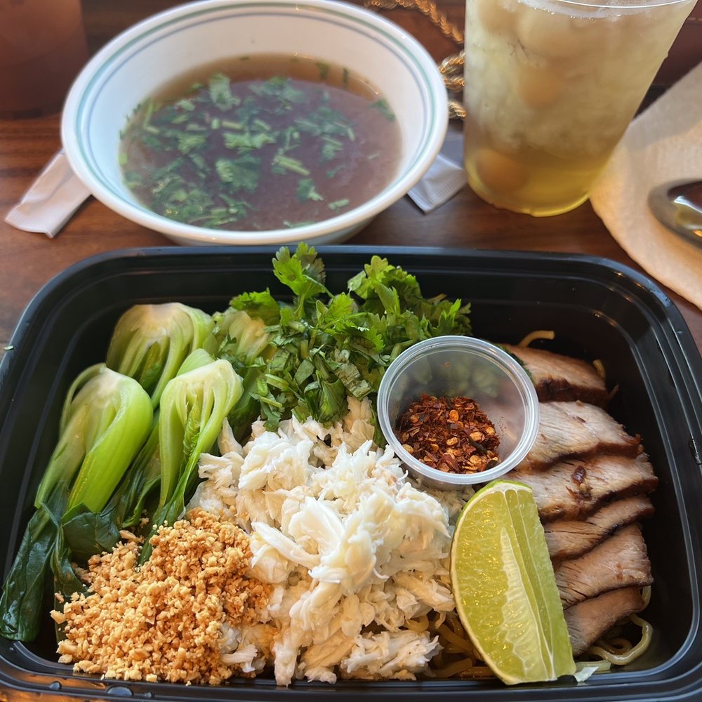Kin Dee Thai & Pho - Ba Mii Moo Pu Bowl - Vietnamese Near Me - Lexington, Massachusetts Kin Dee Thai & Pho - Ba Mii Moo Pu Bowl - Vietnamese Near Me - Lexington, Massachusetts