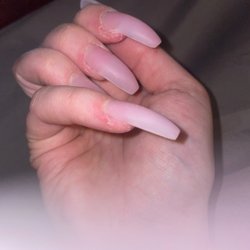 Diana Nails - Ouch and disgusting