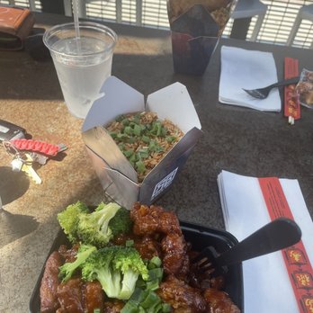 The Rice Box - General Tso's with fried rice - Asian Fusion Near Me - Houston, Texas The Rice Box - General Tso's with fried rice - Asian Fusion Near Me - Houston, Texas