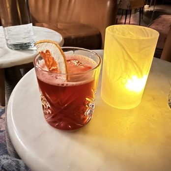 Gretel - Hang 11 - Cocktail Bars Near Me - Chicago, Illinois