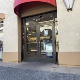 There is not any sign of the schedule  In the website says they open at 10 am and they open until noon .