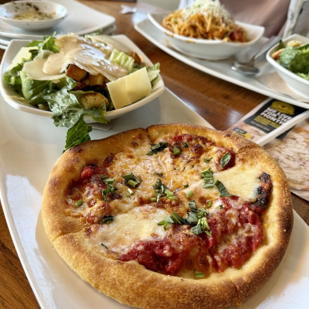 California Pizza Kitchen - Lunch deal - Pizza Near Me - San Diego, California