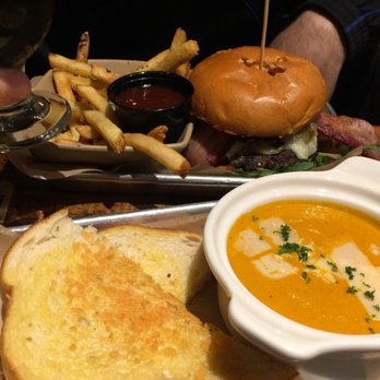 Burger Bench - Bench burger - American Near Me - Escondido, California Burger Bench - Bench burger - American Near Me - Escondido, California