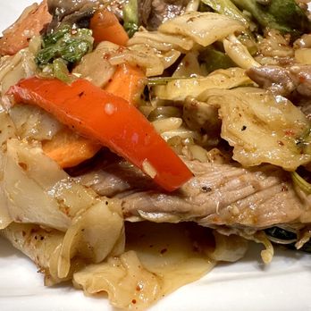 Tac Quick - Pad Khee Mao - Thai Near Me - Chicago, Illinois