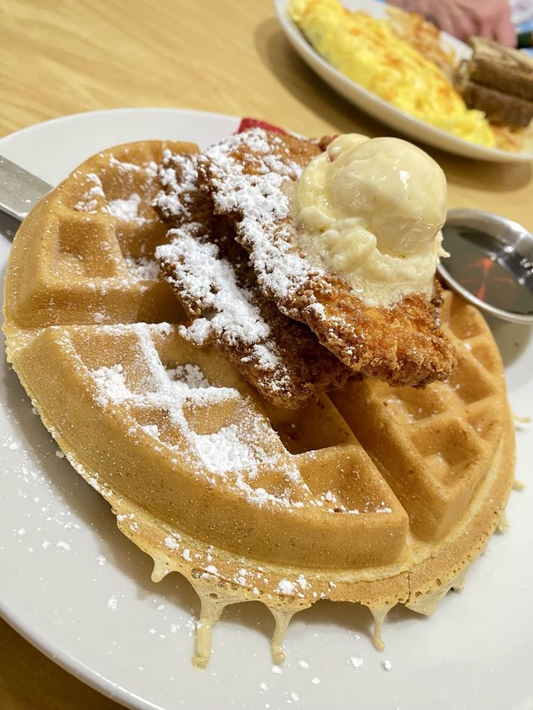 Social spots from Sunny Street Cafe