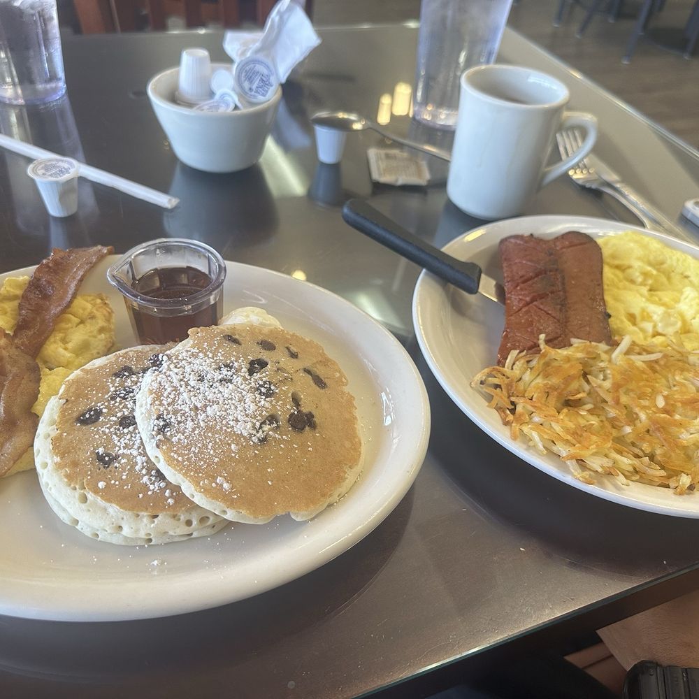 Mini Pancake Kids Meal (left) and Hot Link Scrambled (right; pancakes not pictured) Mini Pancake Kids Meal (left) and Hot Link Scrambled (right; pancakes not pictured)