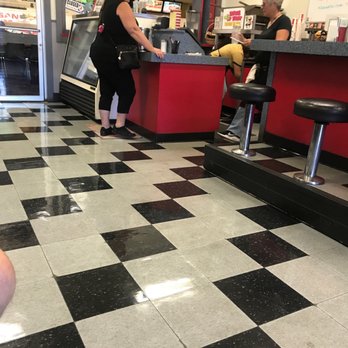 Lane 33 Cafe - Decor - Burgers Near Me - Napa, California