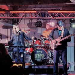 Pineland Camping Park - Live Music