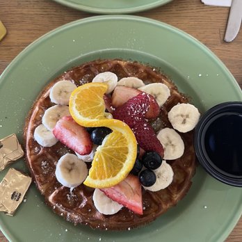 SB Sunshine Cafe - Belgian Waffle with berries and bananas - Breakfast & Brunch Near Me - Goleta, California SB Sunshine Cafe - Belgian Waffle with berries and bananas - Breakfast & Brunch Near Me - Goleta, California