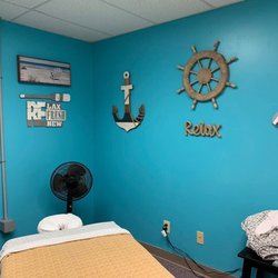 A Perfect 10 Plus Day Spa - Beach themed for a relaxing massage