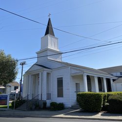 First Baptist Church - Church exterior from Crystal Springs Rd