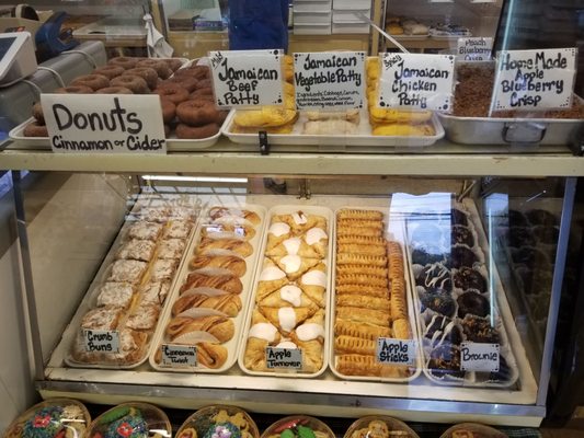 Auntie El's Farm Market by null