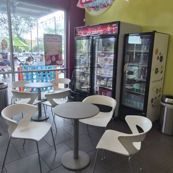 Menchie's Frozen Yogurt - Ice Cream & Frozen Yogurt Near Me - Austin, Texas