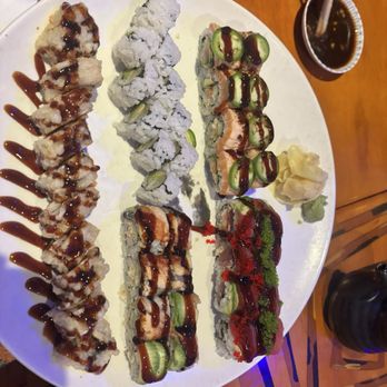 Sekisui Pacific Rim - Hurricane bottom, California and monster toll middle, spicy tuna rolls, red dragon - Sushi Bars Near Me - Memphis, Tennessee