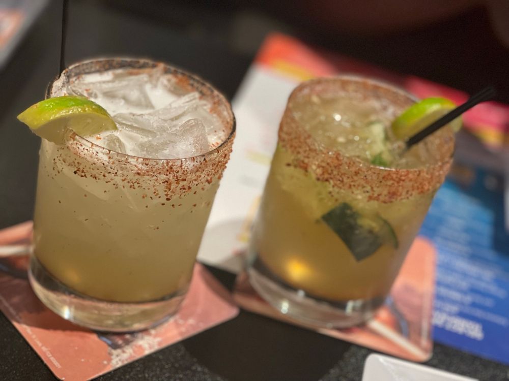 Flights Craft Beer + Sports Grill