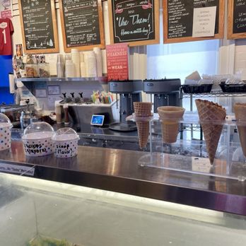 Saugatuck Sweets - Ice Cream! - Ice Cream & Frozen Yogurt Near Me - Fairfield, Connecticut