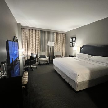 Sheraton McKinney Hotel - King room - Hotels Near Me - McKinney, Texas