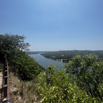 Mount Bonnell - View - Hiking Near Me - Austin, Texas Mount Bonnell - View - Hiking Near Me - Austin, Texas