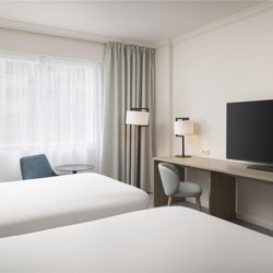 citizenM Paris Charles de Gaulle Airport Hotel - Guest room