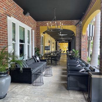 Hollander Hotel - Front porch area - Hotels Near Me - St. Petersburg, Florida Hollander Hotel - Front porch area - Hotels Near Me - St. Petersburg, Florida