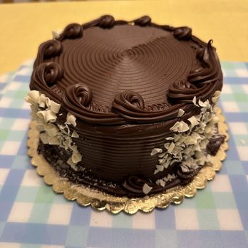 La Cheesecake - Chocolate Fudge Cake - Bakeries Near Me - College Point, New York