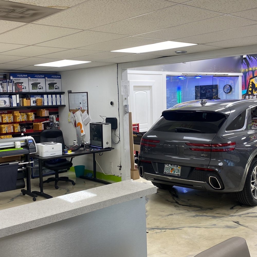 Doral Tinting - Computerized film machine - Car Window Tinting Near Me - Miami, Florida Doral Tinting - Computerized film machine - Car Window Tinting Near Me - Miami, Florida
