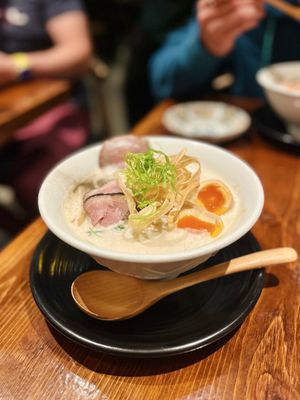 MENSHO TOKYO by null