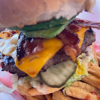 Mad Madeline's Grill - Huge burger - Burgers Near Me - Temecula, California