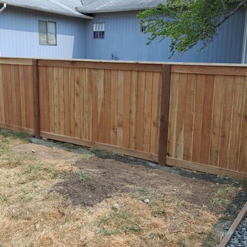 Fencologists - Full panel Cedar fence (with Smooth Cedar top)- Western Red Cedar - Fences & Gates Near Me Fencologists - Full panel Cedar fence (with Smooth Cedar top)- Western Red Cedar - Fences & Gates Near Me