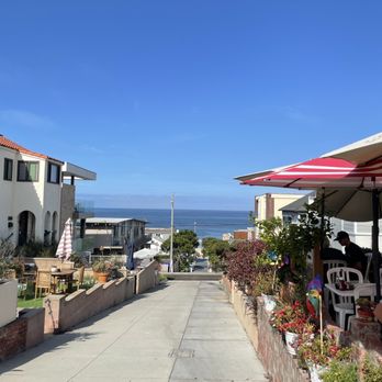 Ocean View Café - Great view for breakfast - Breakfast & Brunch Near Me - Manhattan Beach, California Ocean View Café - Great view for breakfast - Breakfast & Brunch Near Me - Manhattan Beach, California