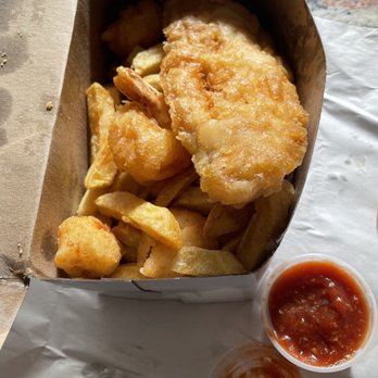 Halibut House Fish and Chips - Fisherman platter-(stick to ordering halibut) - Fish & Chips Near Me - Thornhill, Ontario Halibut House Fish and Chips - Fisherman platter-(stick to ordering halibut) - Fish & Chips Near Me - Thornhill, Ontario