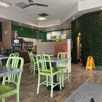 Green Tomato Grill - Inside - New American Near Me - Orange, California