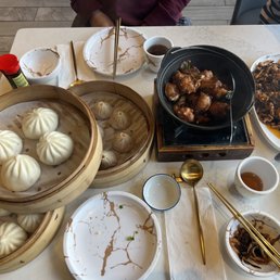 Bao Zi Bao Zi