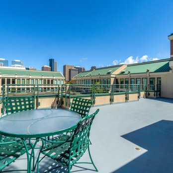 Honuakaha Elderly Housing - 7th Floor Terrace - Apartments Near Me - Honolulu, Hawaii