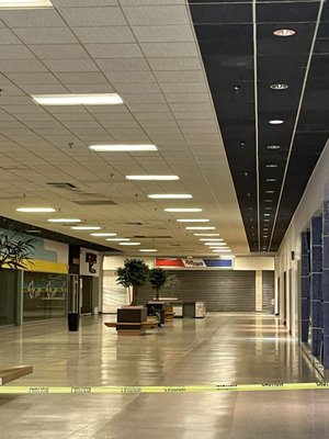 SUNVET MALL Updated April 2025 34 Photos & 19 Reviews 5801