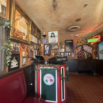 Buca di Beppo Italian Restaurant - Italian Near Me - Brea, California Buca di Beppo Italian Restaurant - Italian Near Me - Brea, California