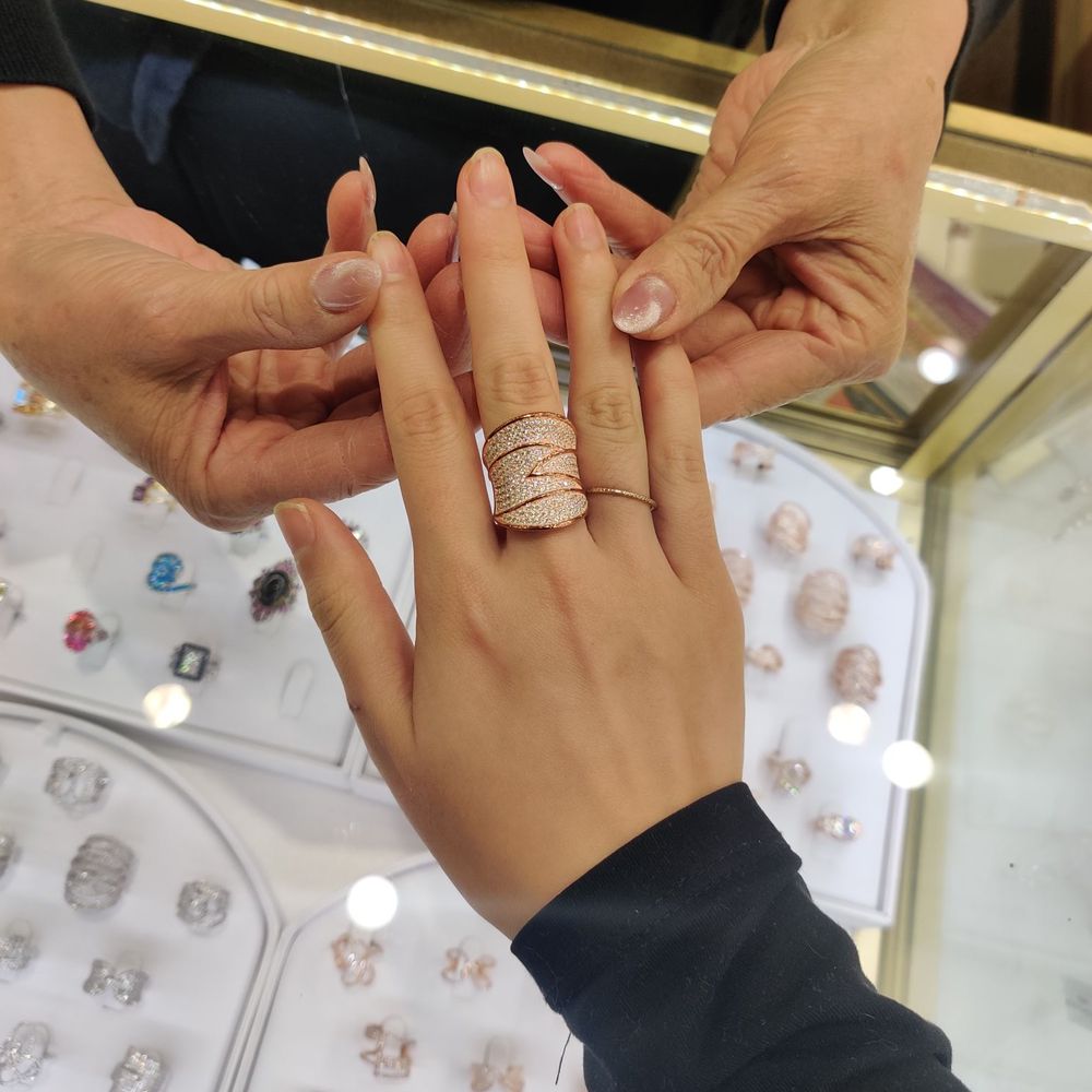 Nguyen Vu Jewelry - Trying on rings! - Jewelry Near Me - Seattle, Washington Nguyen Vu Jewelry - Trying on rings! - Jewelry Near Me - Seattle, Washington
