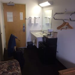 Oak Tree Inn - King room