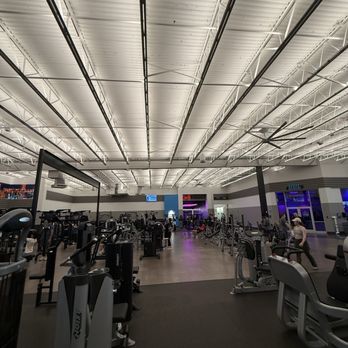 EōS Fitness - Gyms Near Me - Brandon, Florida EōS Fitness - Gyms Near Me - Brandon, Florida