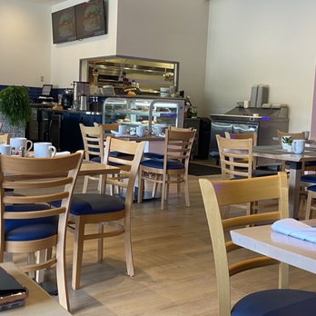 The Good Egg - TVs, bakery case, open kitchen - Breakfast & Brunch Near Me - San Diego, California The Good Egg - TVs, bakery case, open kitchen - Breakfast & Brunch Near Me - San Diego, California